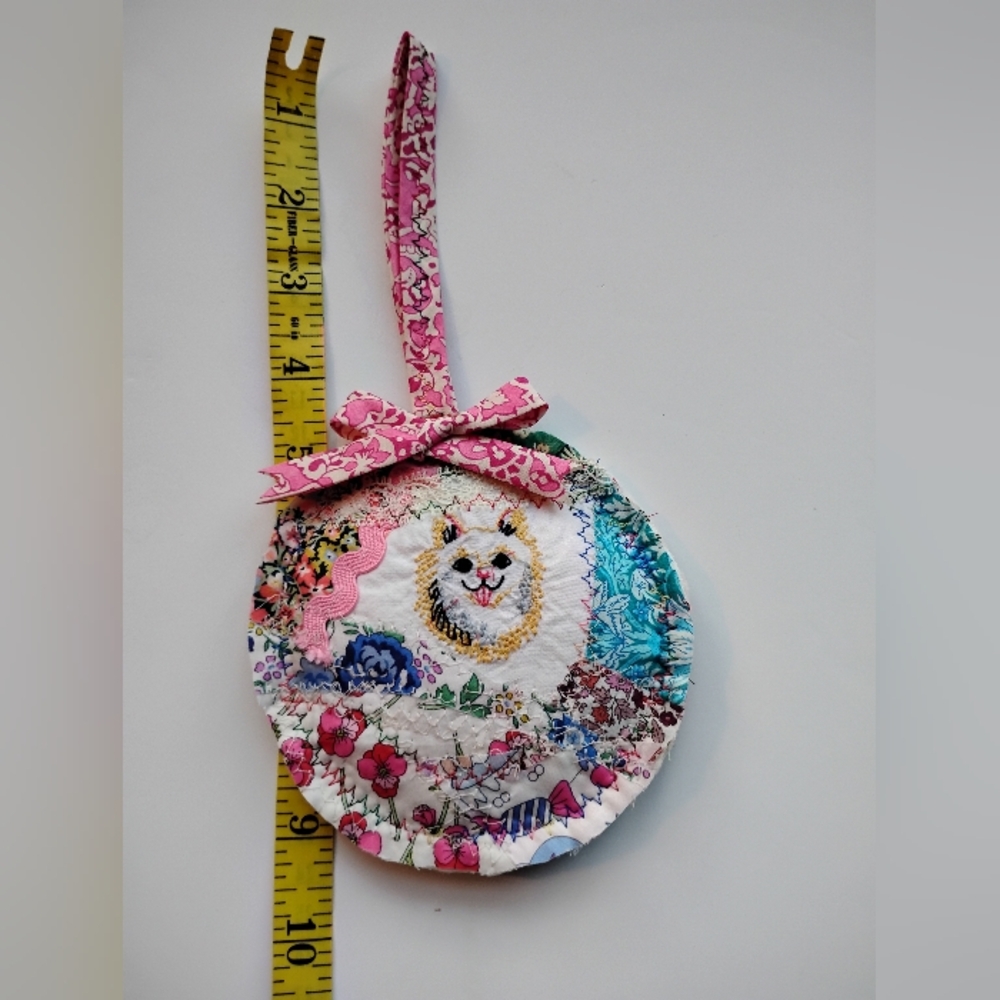 Liberty Art Fabric Tana Lawn Bag Charm Crazy Quilt Patchwork Pomeranian Dog - Picture 9 of 10